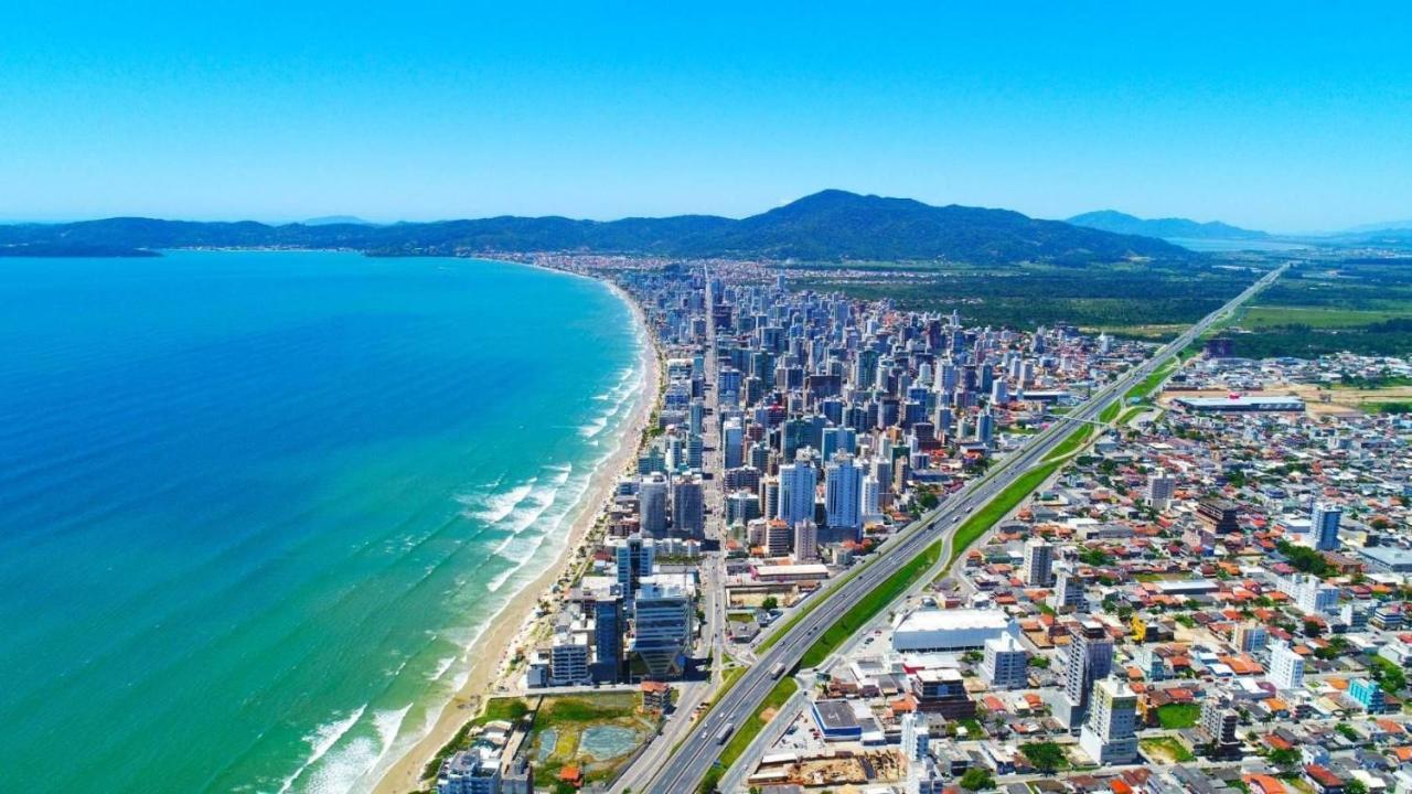 Meia Apto Fino Acabamento 3 E 2 Garagens