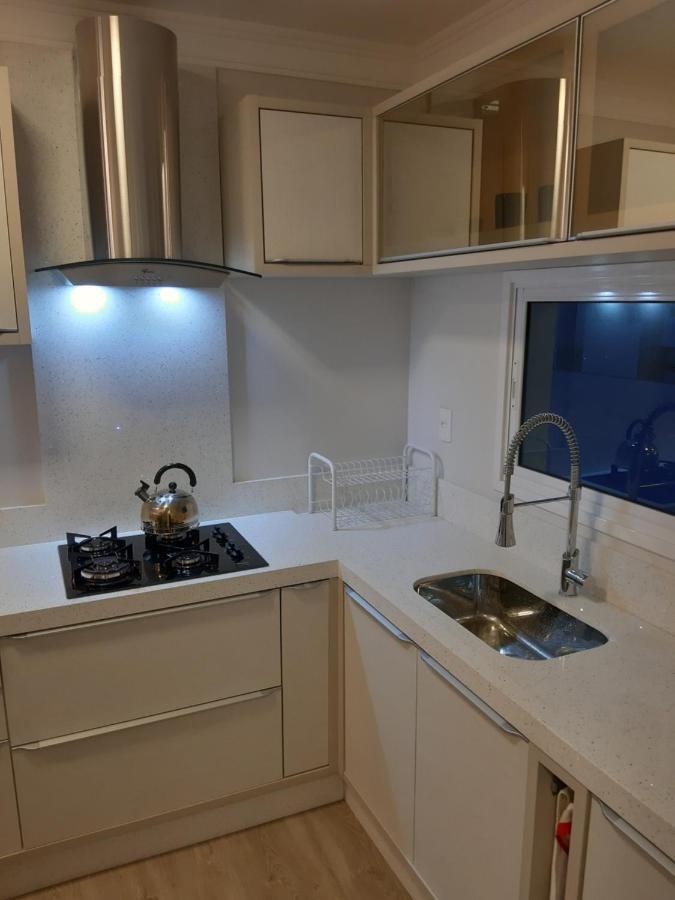 Meia Apto Fino Acabamento 3 E 2 Garagens *